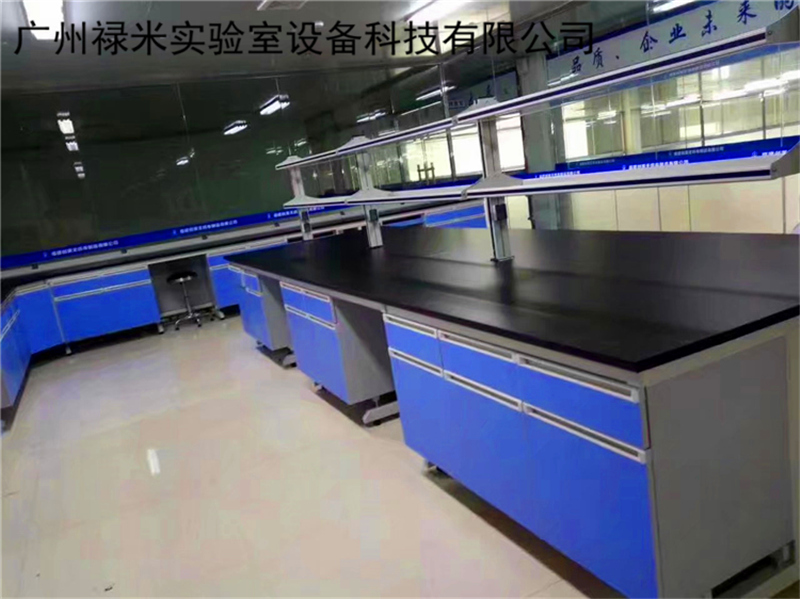 中央實驗臺是現(xiàn)代化工實驗室家具中優(yōu)選